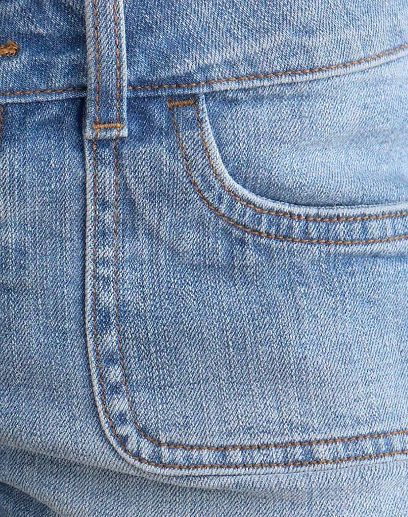 Cargo-Hotpants aus Denim mit niedriger Leibhöhe in Mid-Bleach