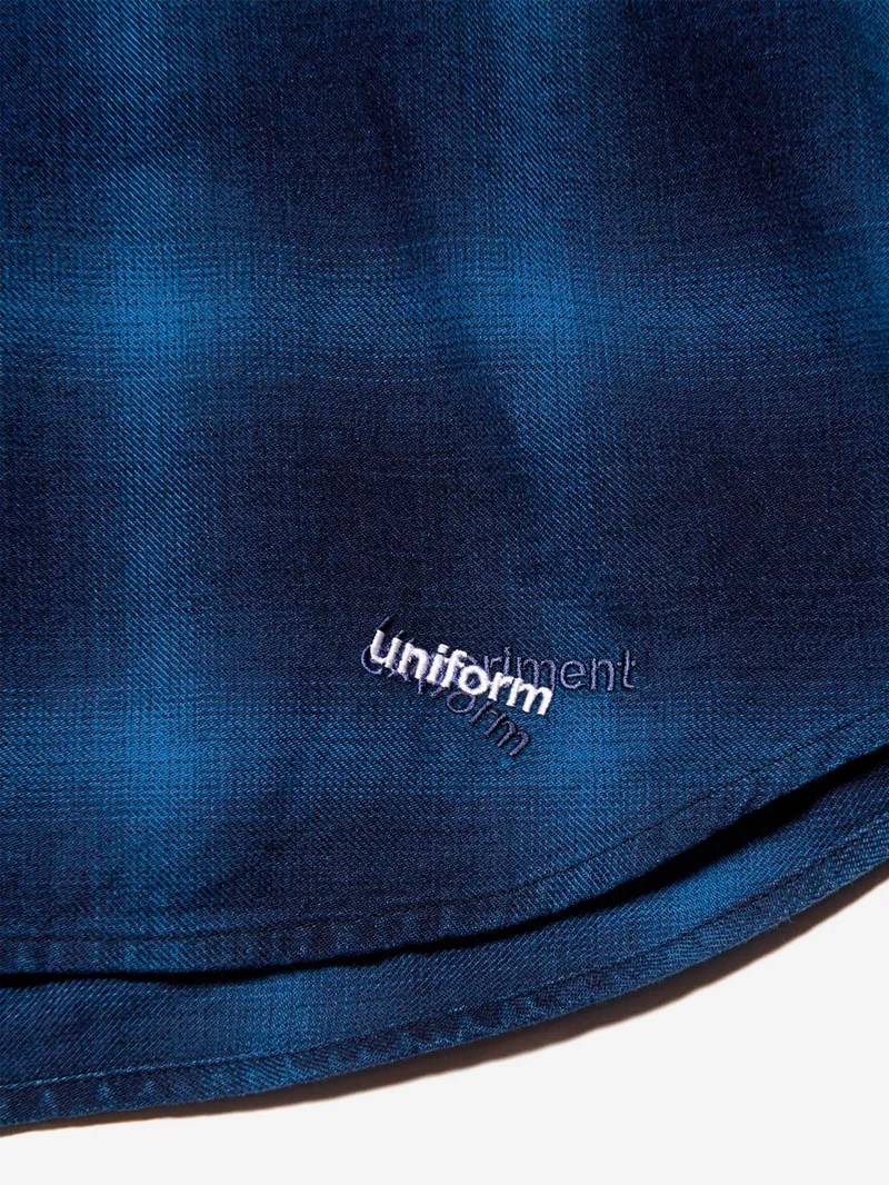 Camicia con motivo a quadri blu e nera relaxed fit