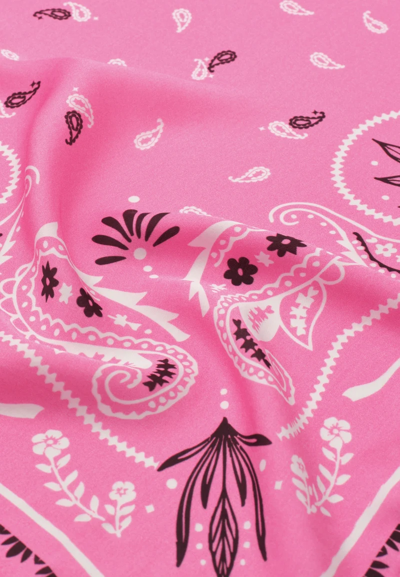 Studio_Printed Nicki Satin Squ, simply pink