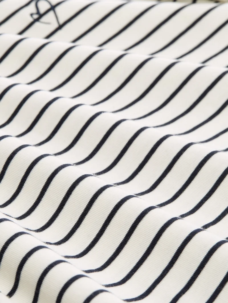 T-Shirt striped boatneck, navy offwhite stripe