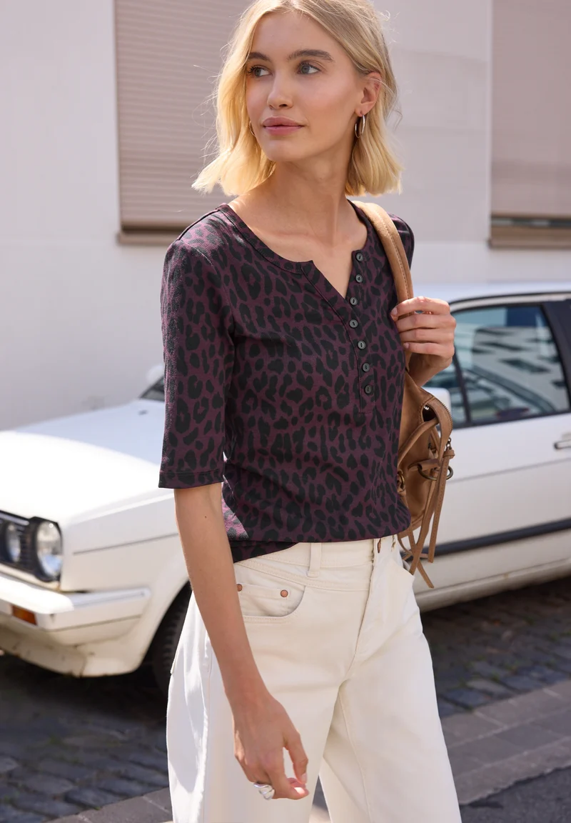 LTD QR Studio_Printed rib shir, very berry