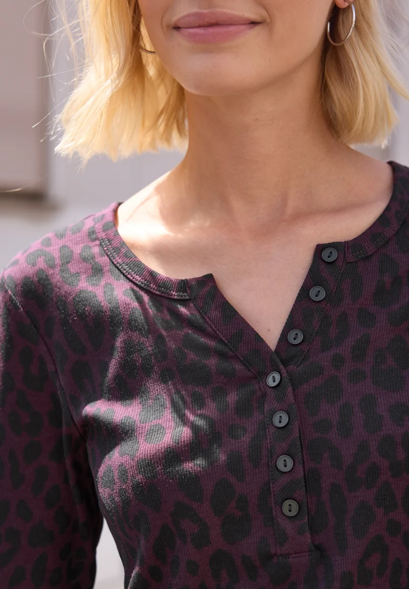 LTD QR Studio_Printed rib shir, very berry
