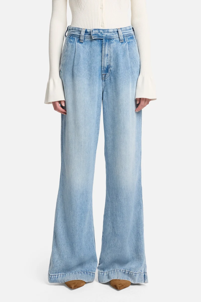Denim Lustre Pleated Trouser in Abyss