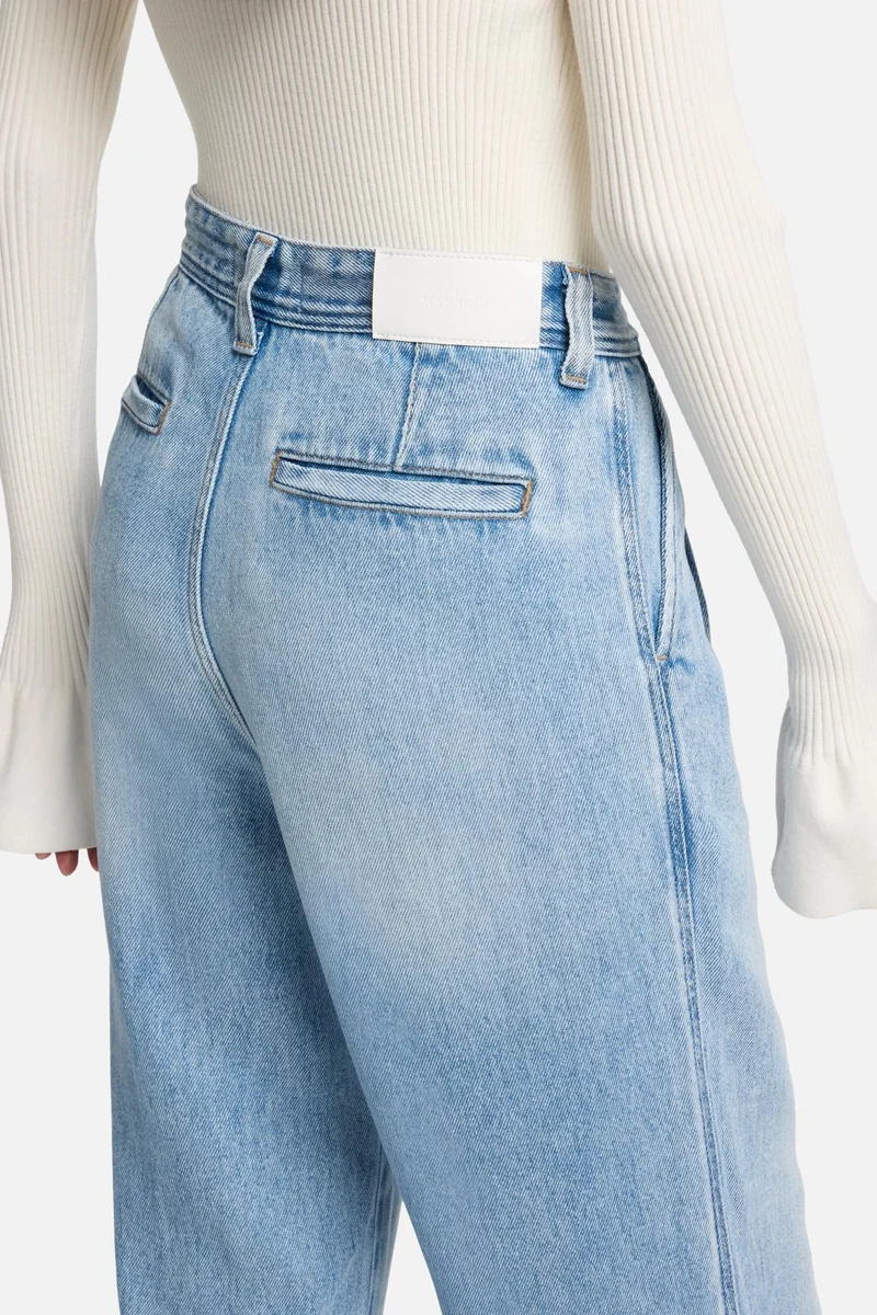 Denim Lustre Pleated Trouser in Abyss