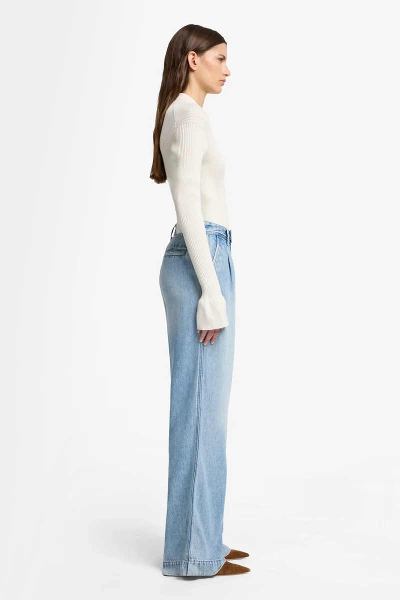 Denim Lustre Pleated Trouser in Abyss