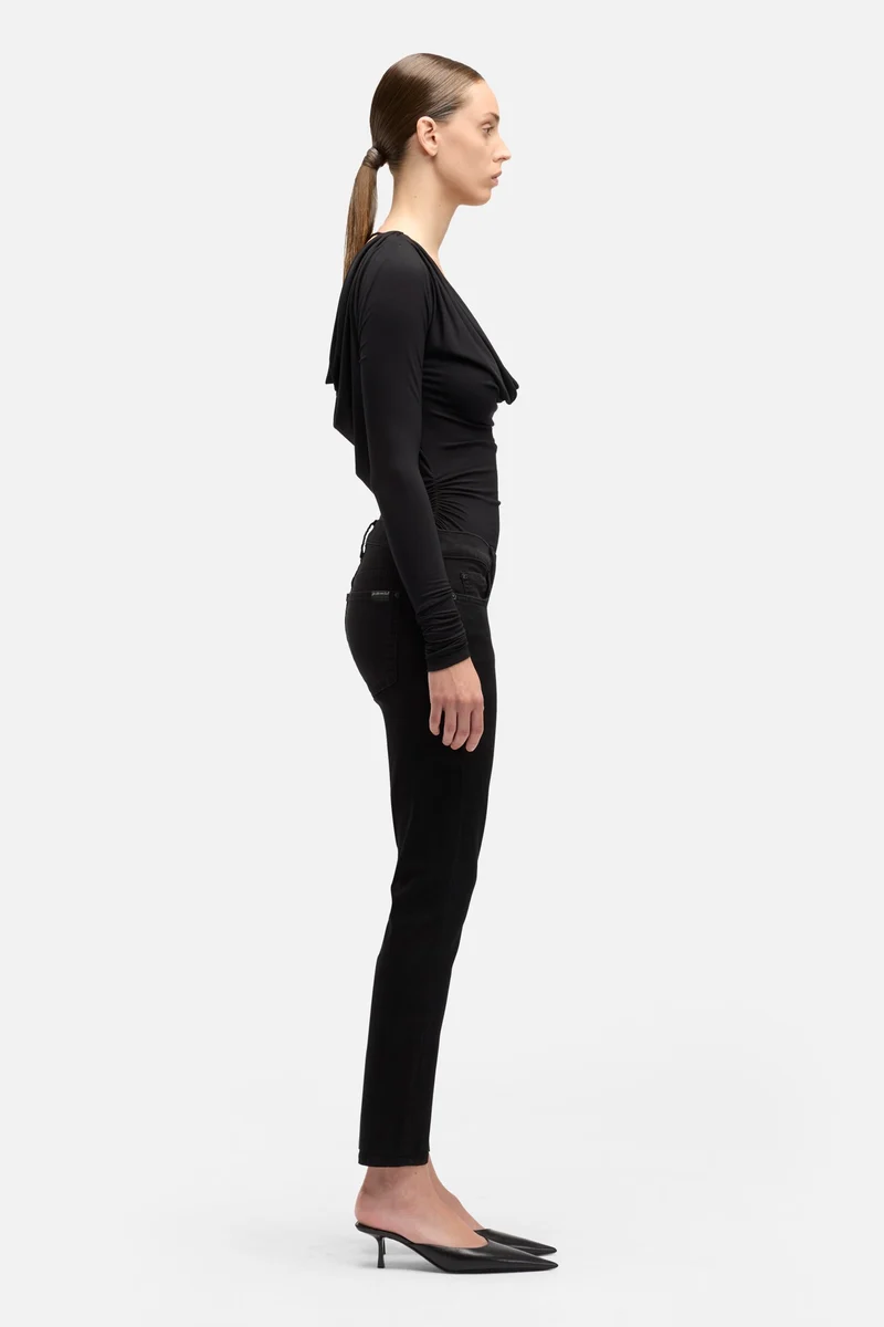 B(air) Ankle Skinny in Rinsed Black