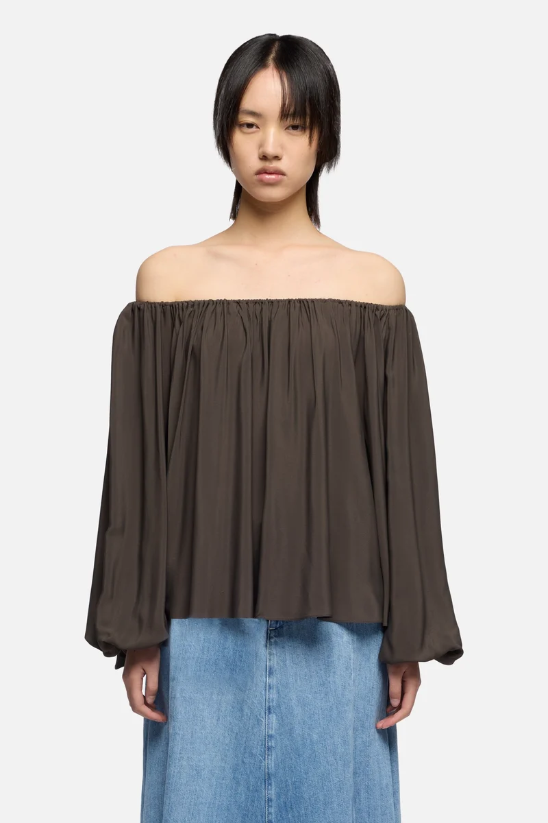 OFF SHOULDER BLOUSE in Silk Brownie