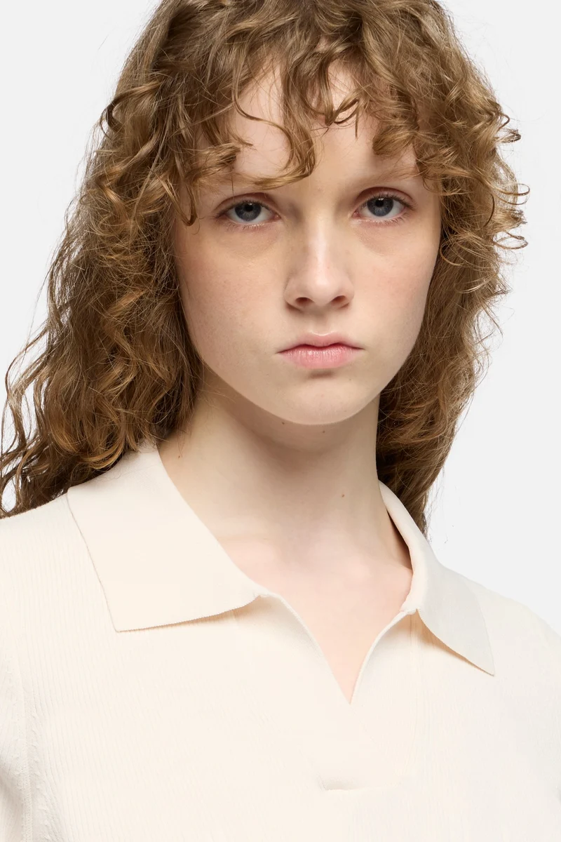 SHORT SLEEVE POLO SWEATER in Glaze