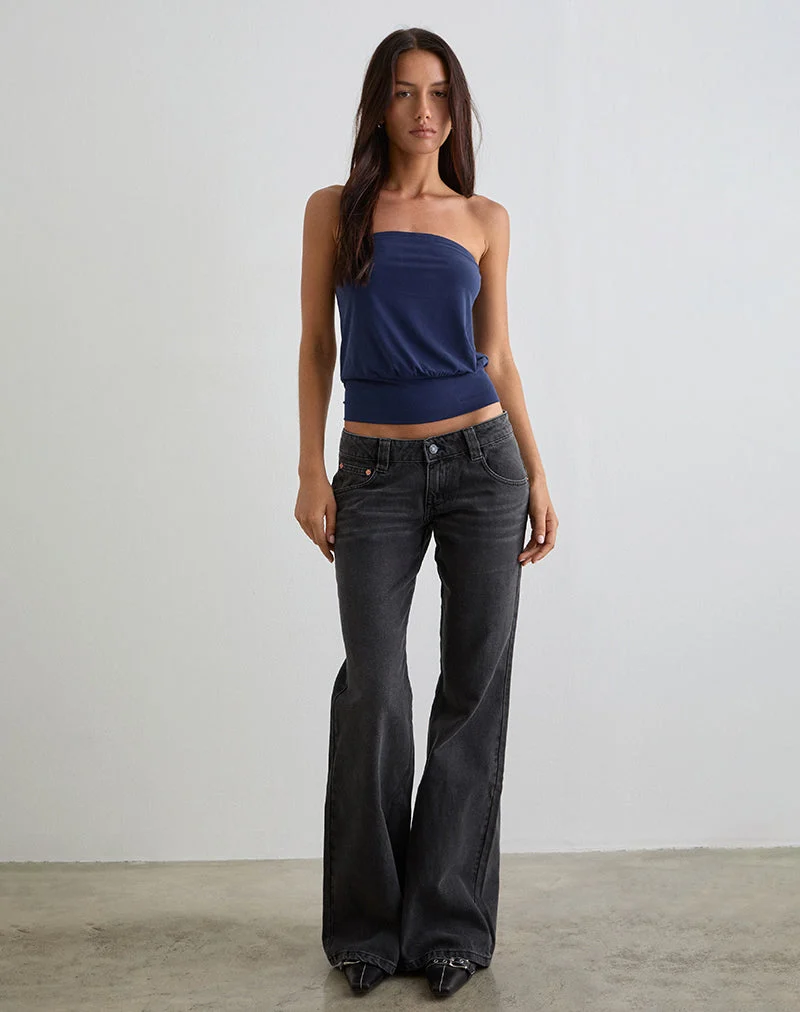 Jeans mit niedriger Leibhöhe und ausgestelltem Bein in Vintage-Schwarz