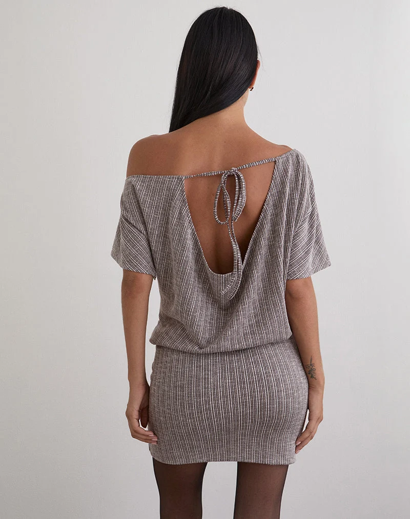 Amelita Minikleid aus Rippstrick Braun Grau