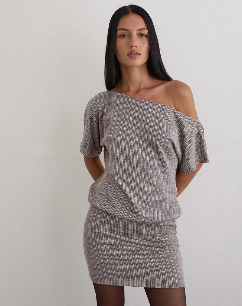 Amelita Minikleid aus Rippstrick Braun Grau