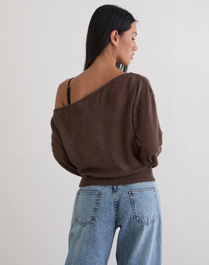 Suena Asymmetrischer Pullover aus Strick in Dunkelbraun