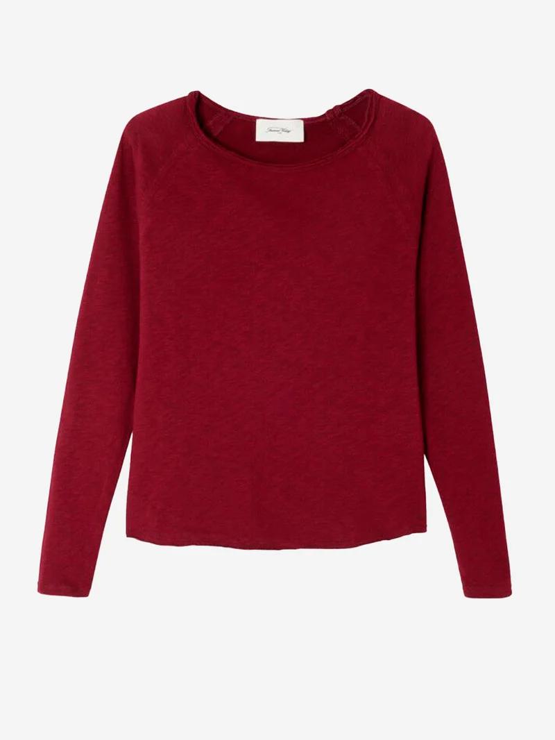 T-shirt rossa a maniche lunghe basica con scollo a barchetta