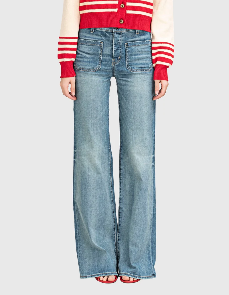 Flare-Leg Jeans Florence mit aufgesetzten Taschen