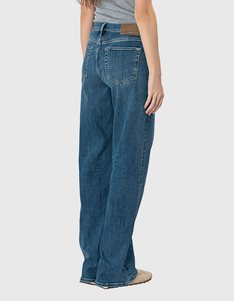 Washed-Out Baggy-Jeans Shirley