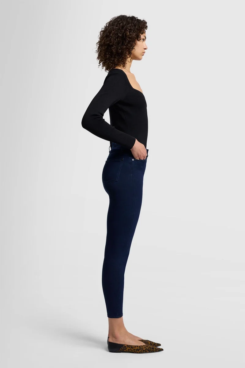 AUBREY in Slim Illusion Certainty