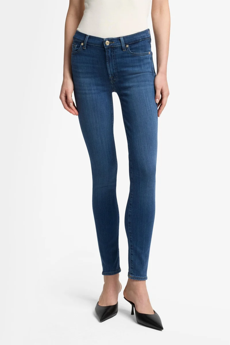THE SKINNY in Slim Illusion Love Story
