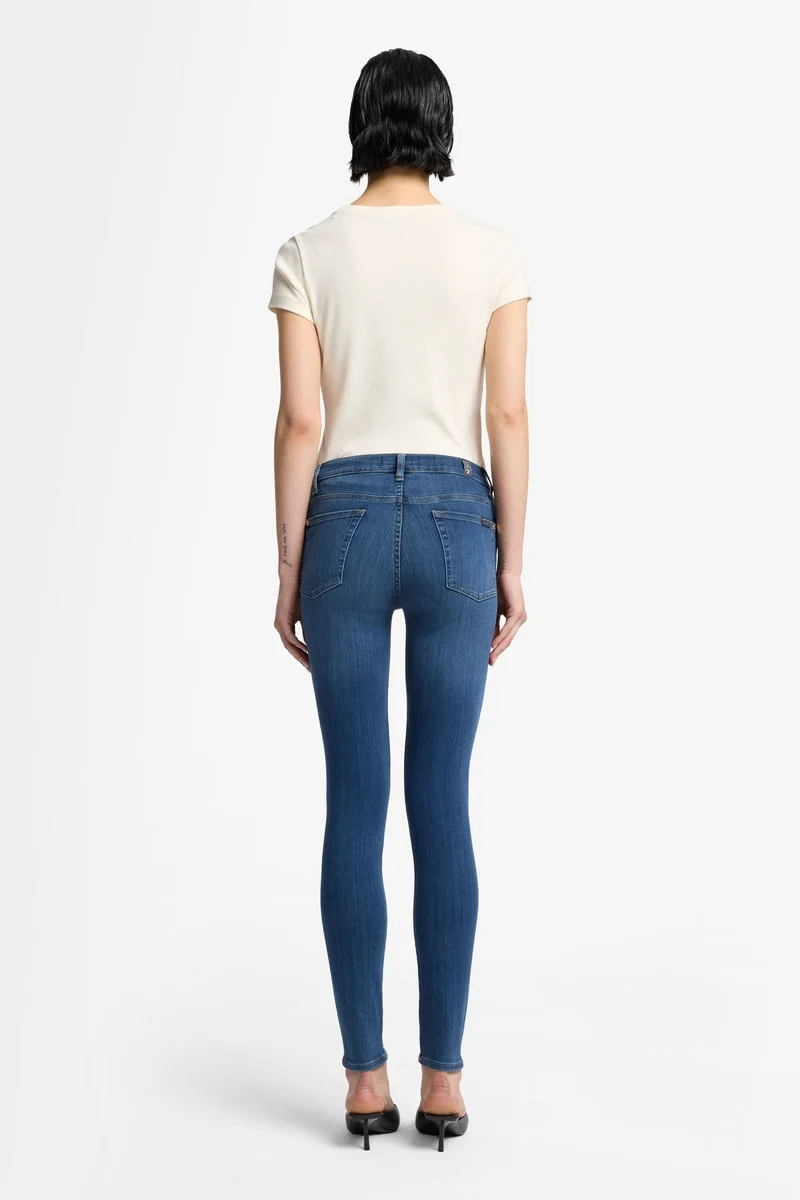 THE SKINNY in Slim Illusion Love Story