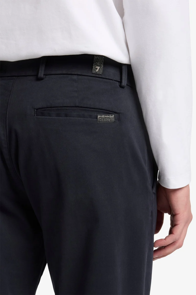 STRAIGHT CHINO in Luxe Performance Sateen Vulcan