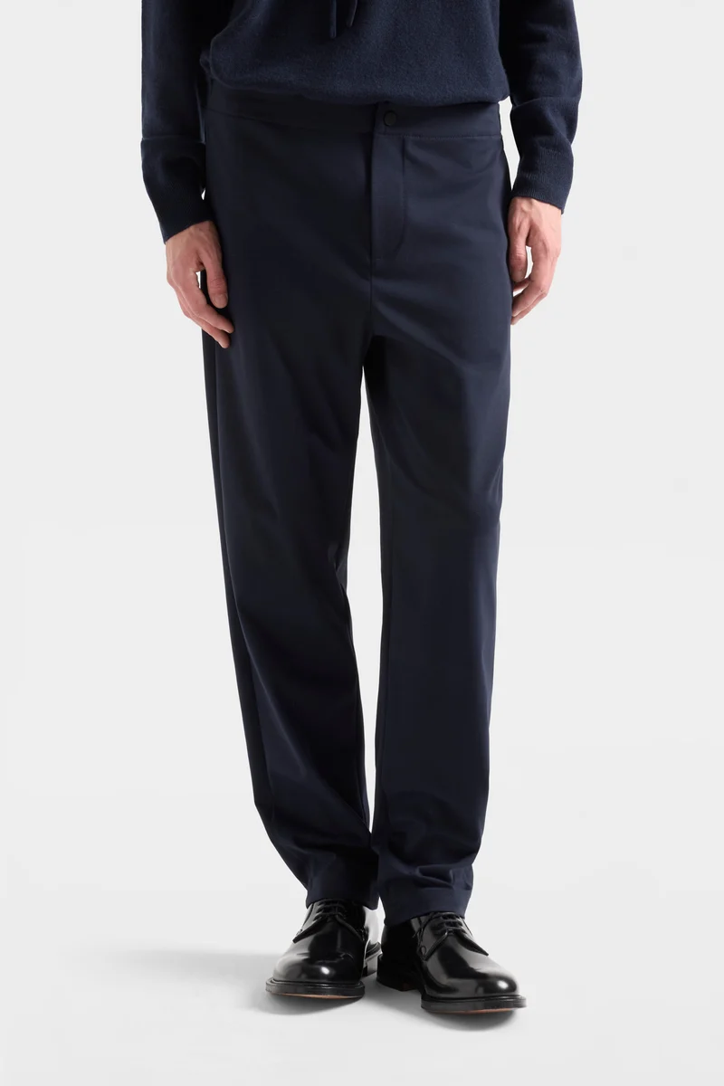 THE STRAIGHT in Luxe Performance Knit Navy