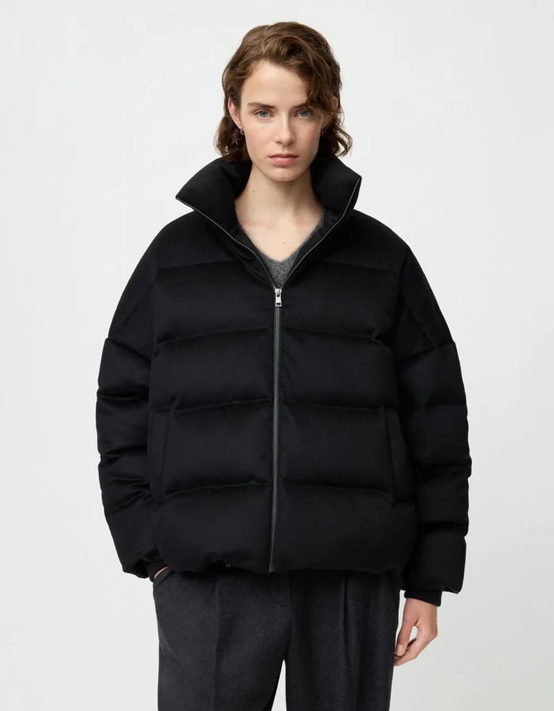 Oversize Daunen-Pufferjacke mit Kaschmir-Anteil