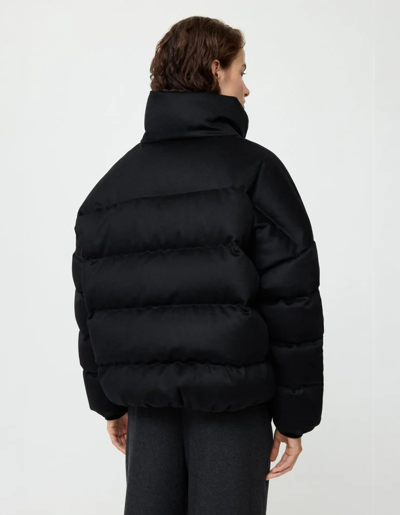 Oversize Daunen-Pufferjacke mit Kaschmir-Anteil