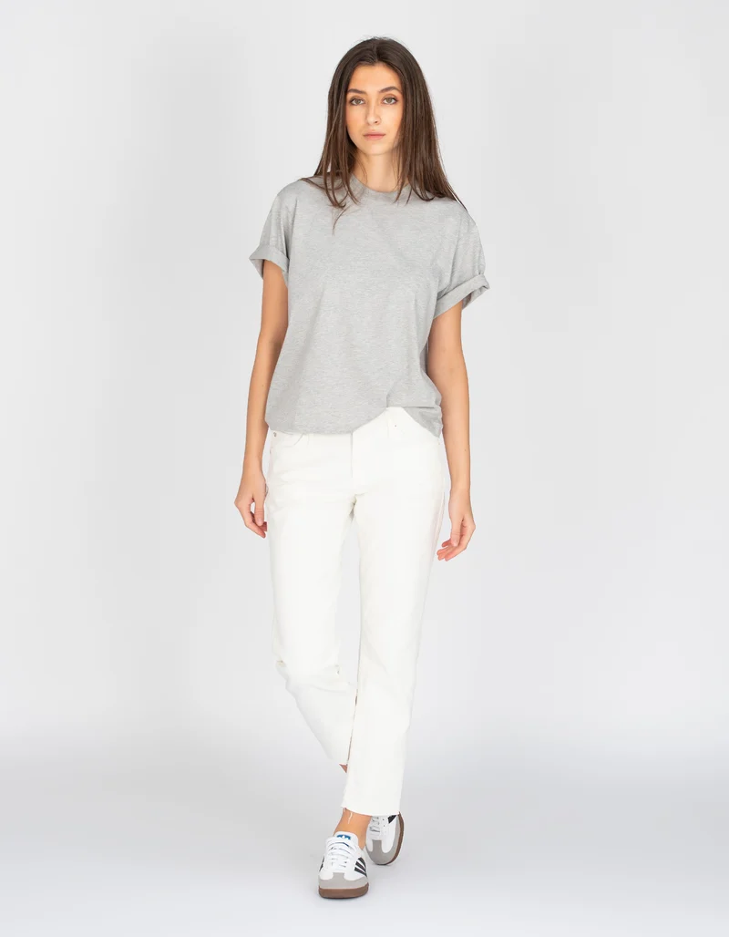 Straight-Leg Jeans