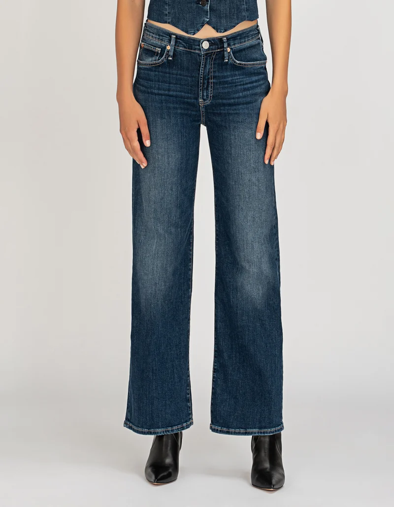 Baggy Wide-Leg Jeans
