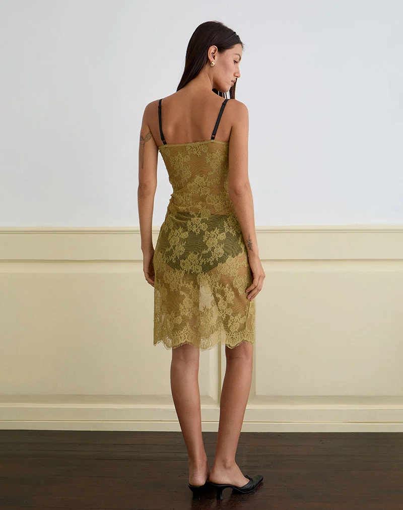 Urian Kleid aus Wimpernspitze Chartreuse