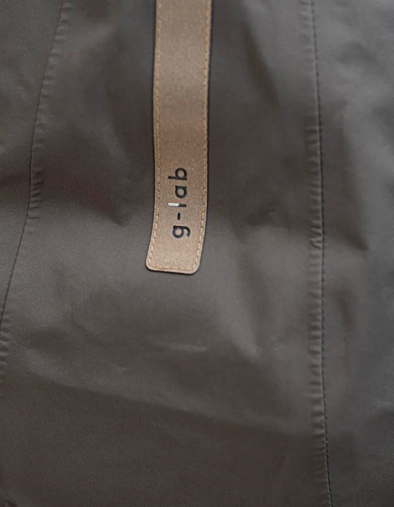 Jacke Ease mit Kapuze