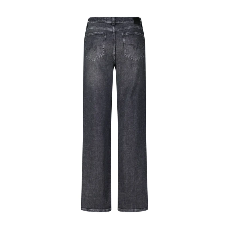 Relaxed-Fit Jeans