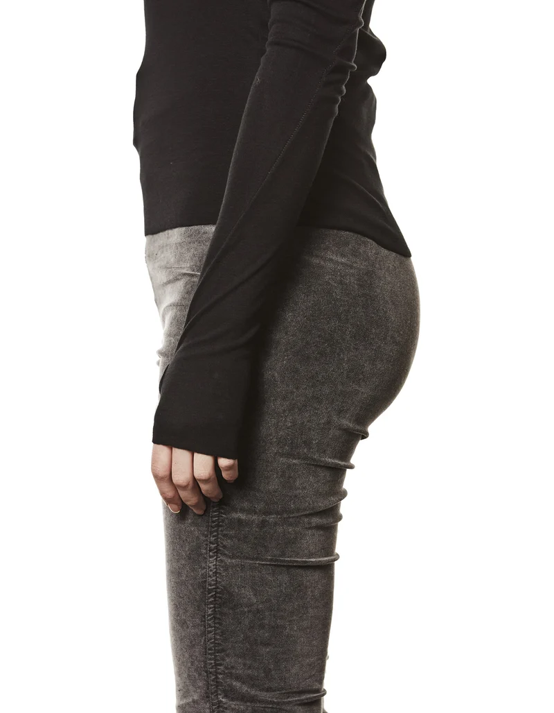 Longsleeve mit asymmetrischem Ausschnitt