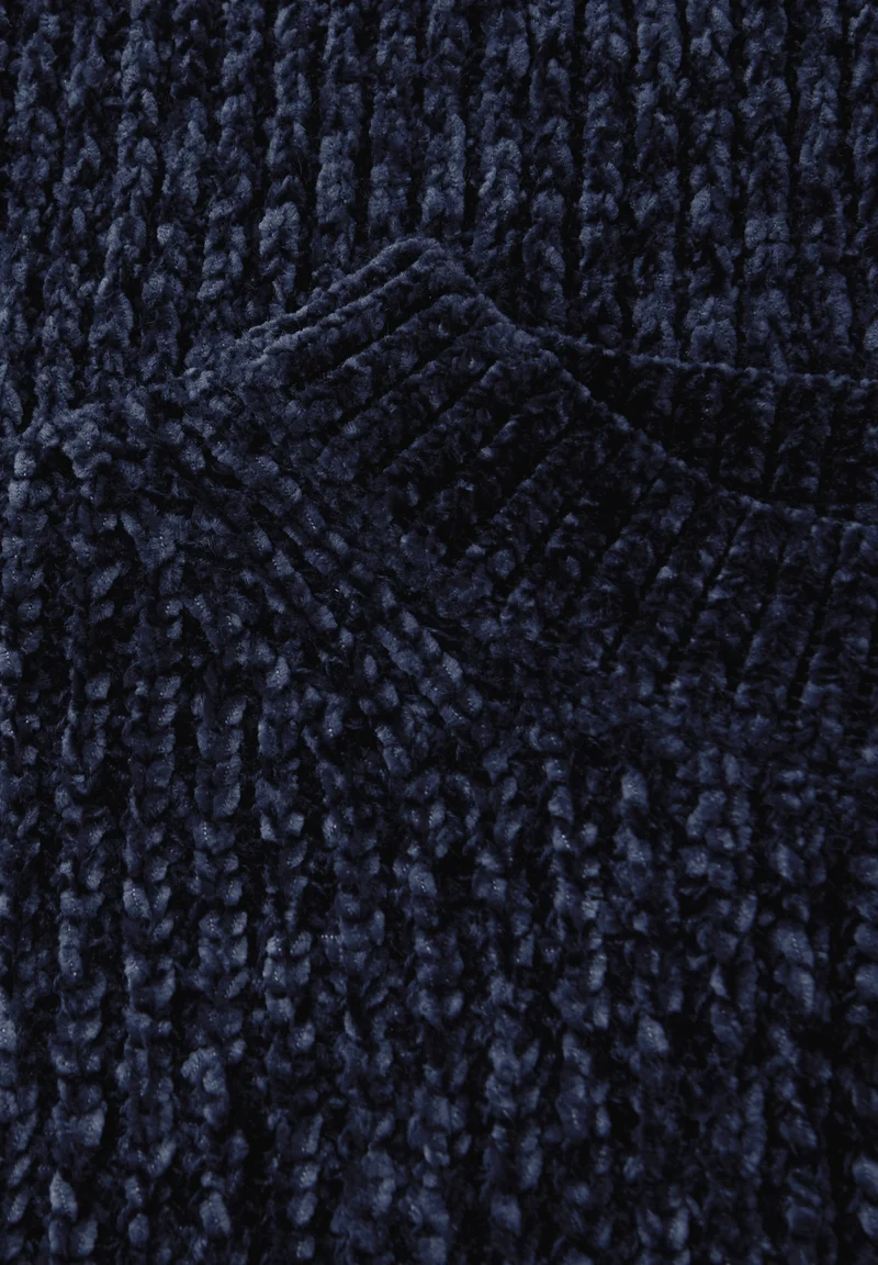 LTD QR Studio_chenille sweater, amethyst night blue