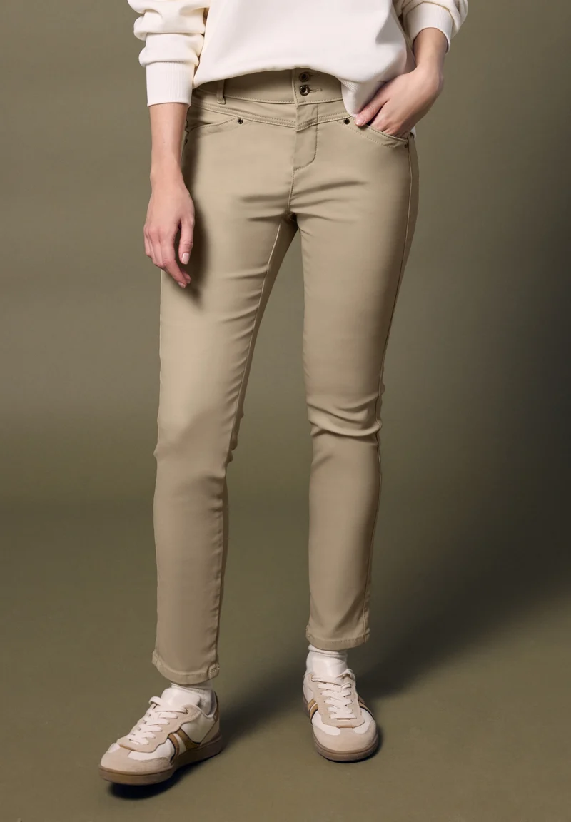 LTD QR_Studio_Slim Fit Coating, dark morn beige