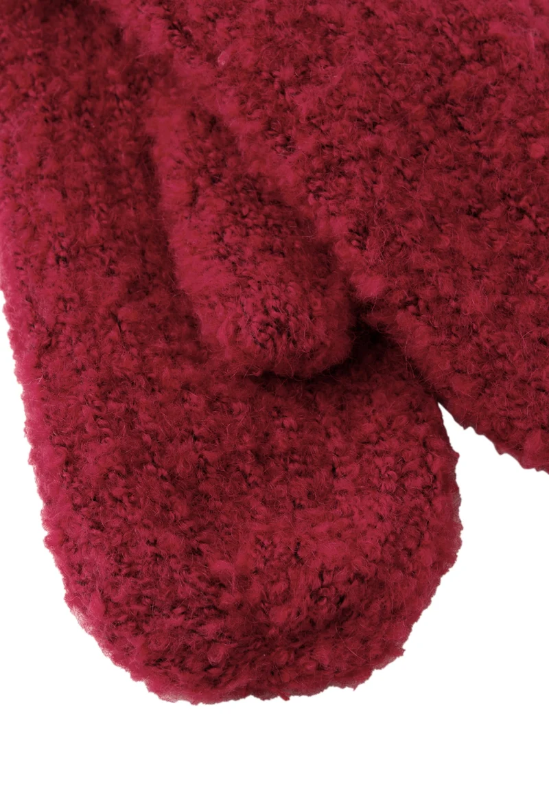 OP_Boucle Knit Gloves_Boucle K, carpet red