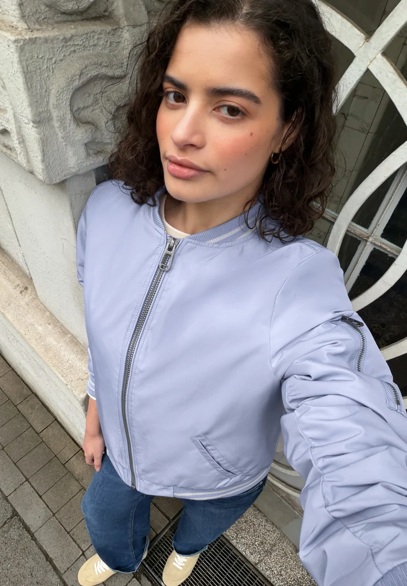 Studio Bomber Jkt, sky lavender blue
