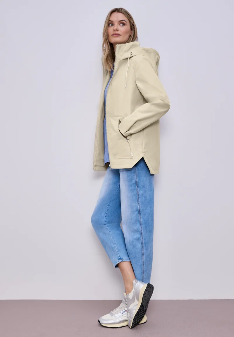 Mid Length Parka w. Hoody, powder beige