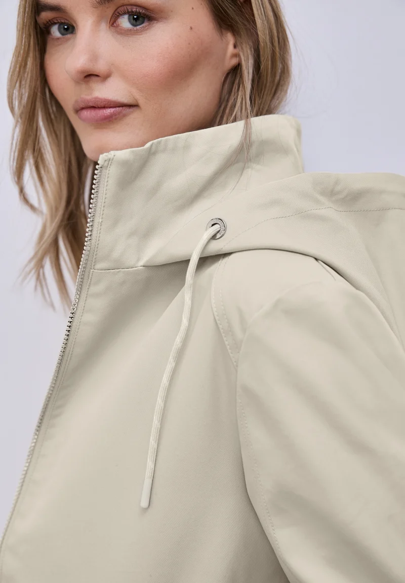 Mid Length Parka w. Hoody, powder beige