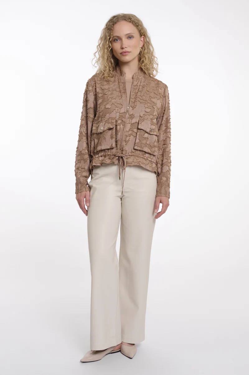 Priori.7002621, rosy brown