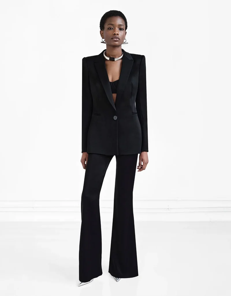 Satin-Blazer Sculpted