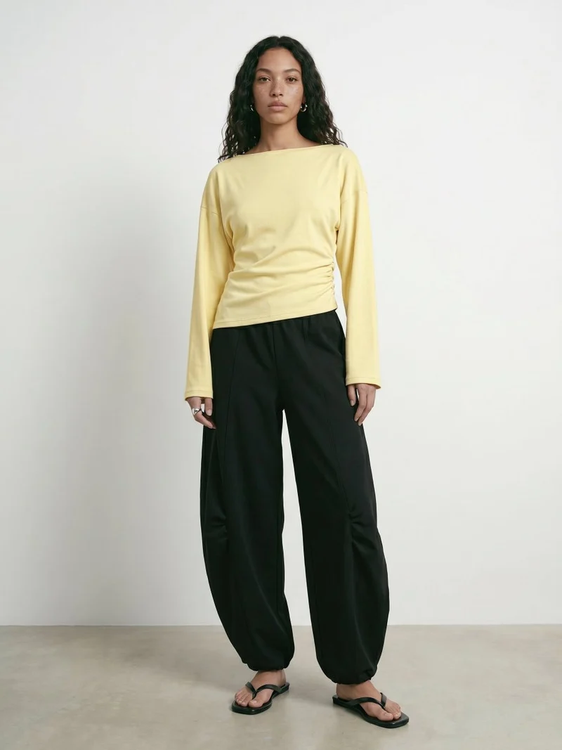 Hypedrop Longsleeve-Top Hdyuri Draped in Anise Flower