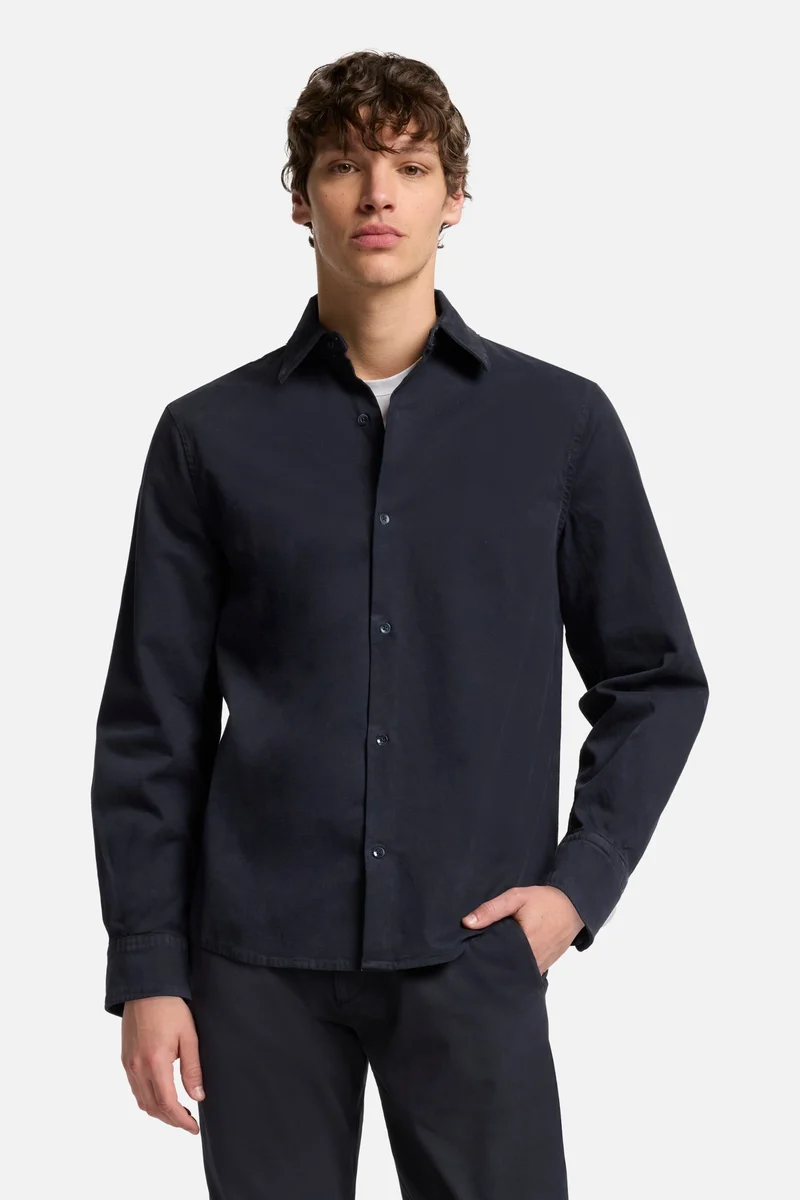 Comfort Twill Button Up Shirt In Vulcan