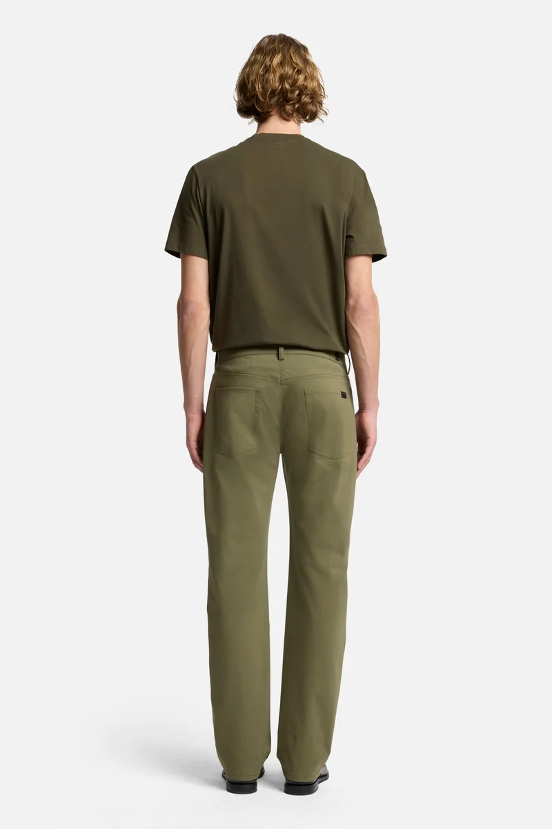 Luxe Performance Knit The Straight In Army