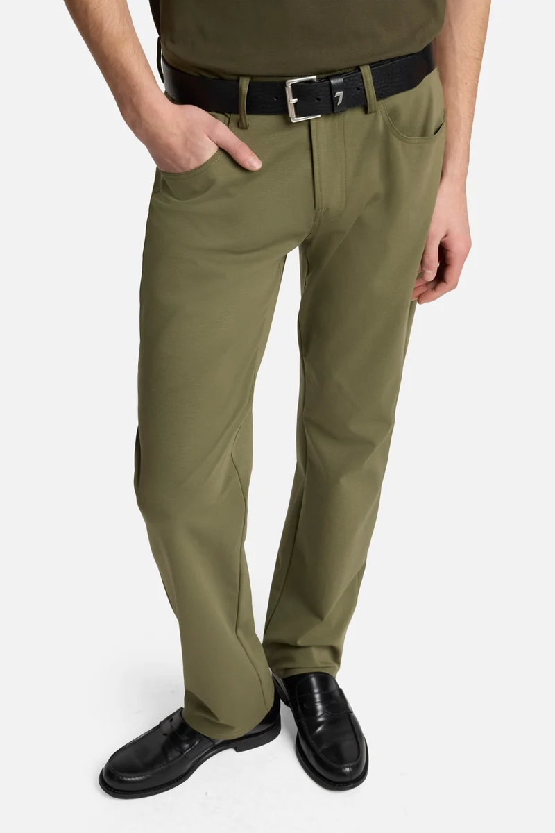 Luxe Performance Knit The Straight In Army