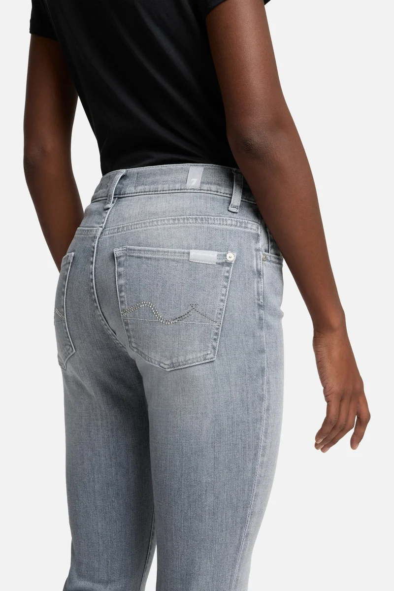 Slim Illusion Bootcut in Full Scale