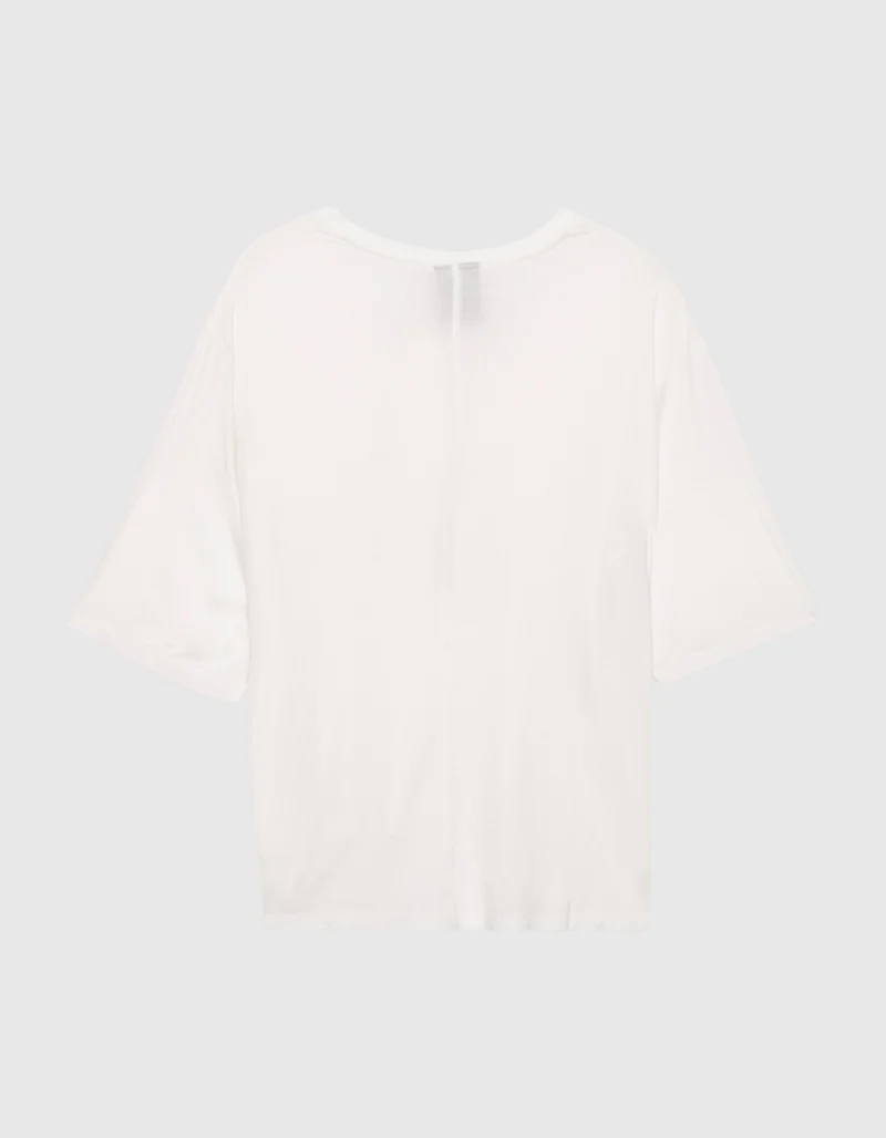 V-Neck T-Shirt Relaxed mit Seidenanteil