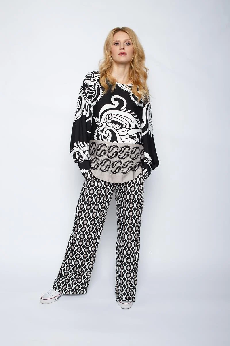 Emily van den Bergh Bluse in außergewöhnlichem Design