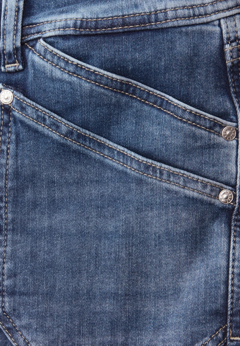 QR Style Charlie Boyfriend Car, Medium Blue Wash