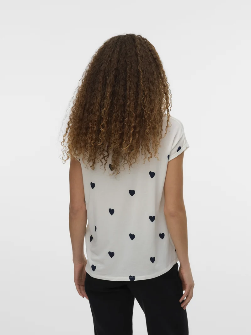 VMAVA SS TOP MULTI AOP NOOS, Snow White/NAVY BLAZER HEARTS