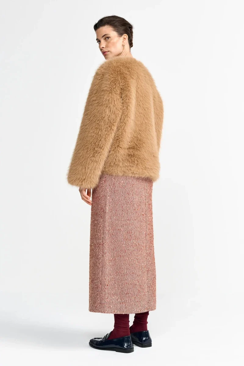 Rich & Royal Faux Fur Jacke in der Farbe Caffe Latte